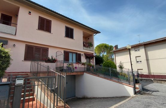 Villetta a schiera capotesta